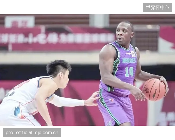 CBA外援政策面临调整，萨林杰与哈维等特点单一球员或难获续约。